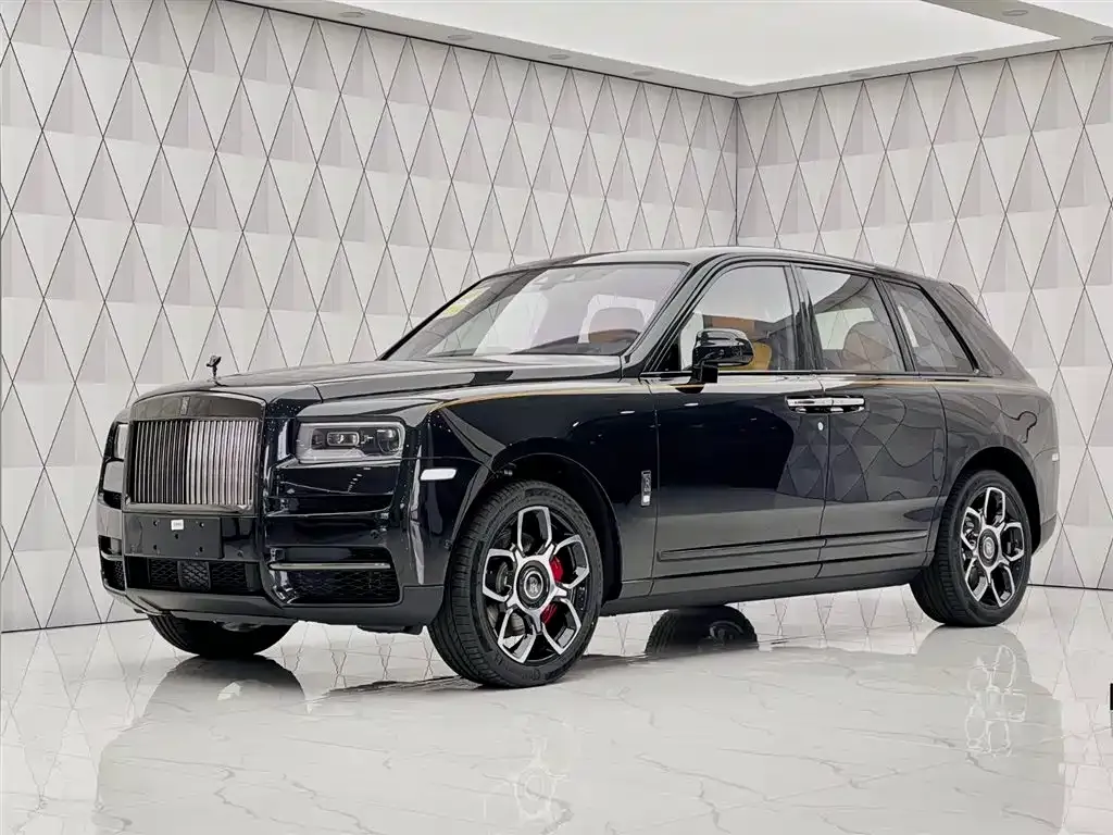 Rolls-Royce Cullinan — фото 1
