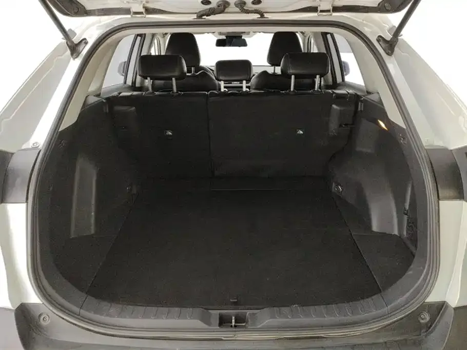Toyota RAV4 — фото 4