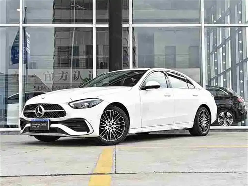 Mercedes-Benz C-Class — фото 1