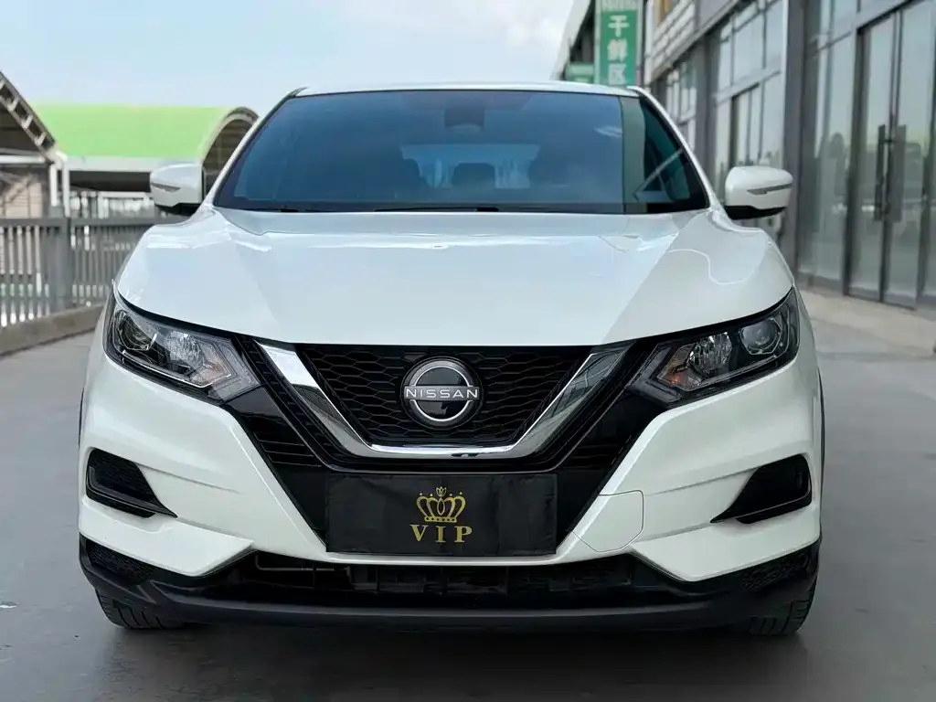 Nissan Qashqai — фото 2