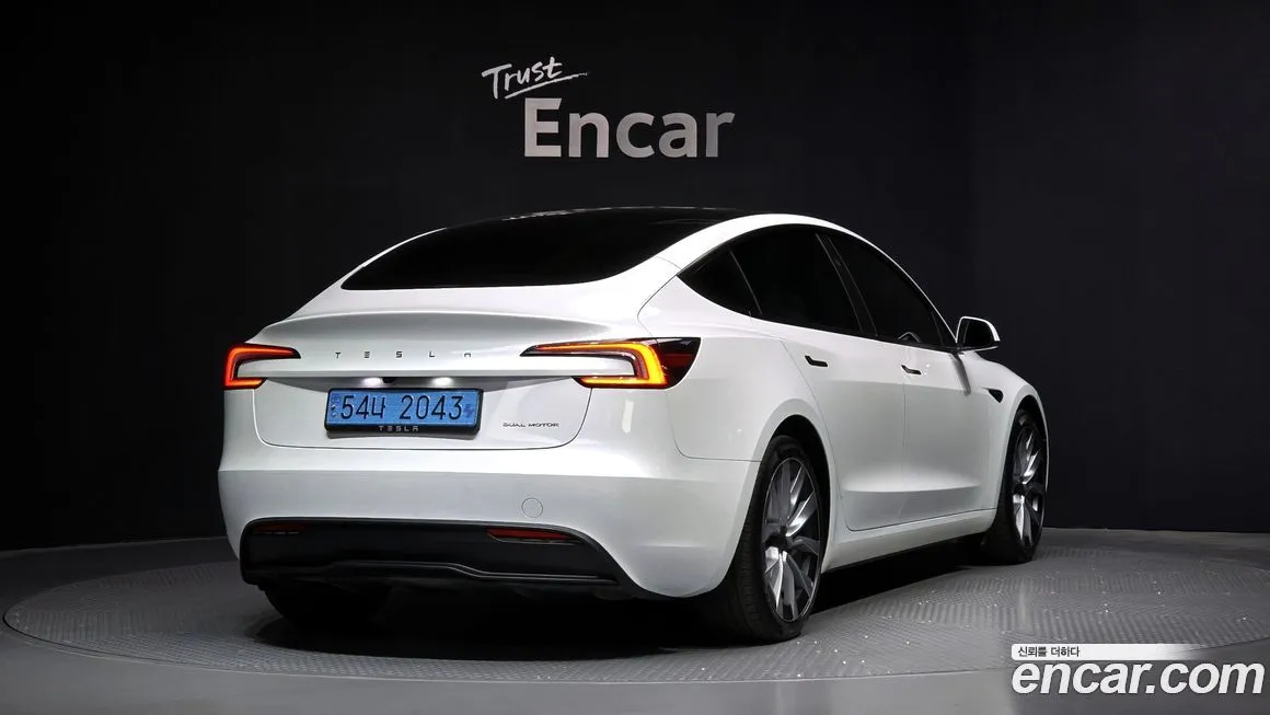 Tesla Model 3 — фото 2