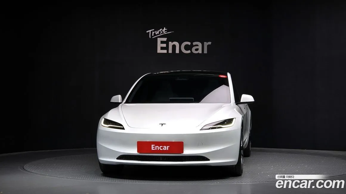 Tesla Model 3 — фото 3