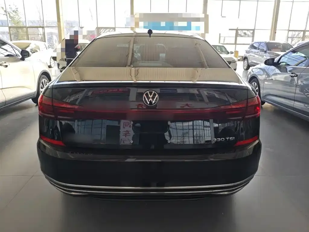 Volkswagen Passat — фото 6