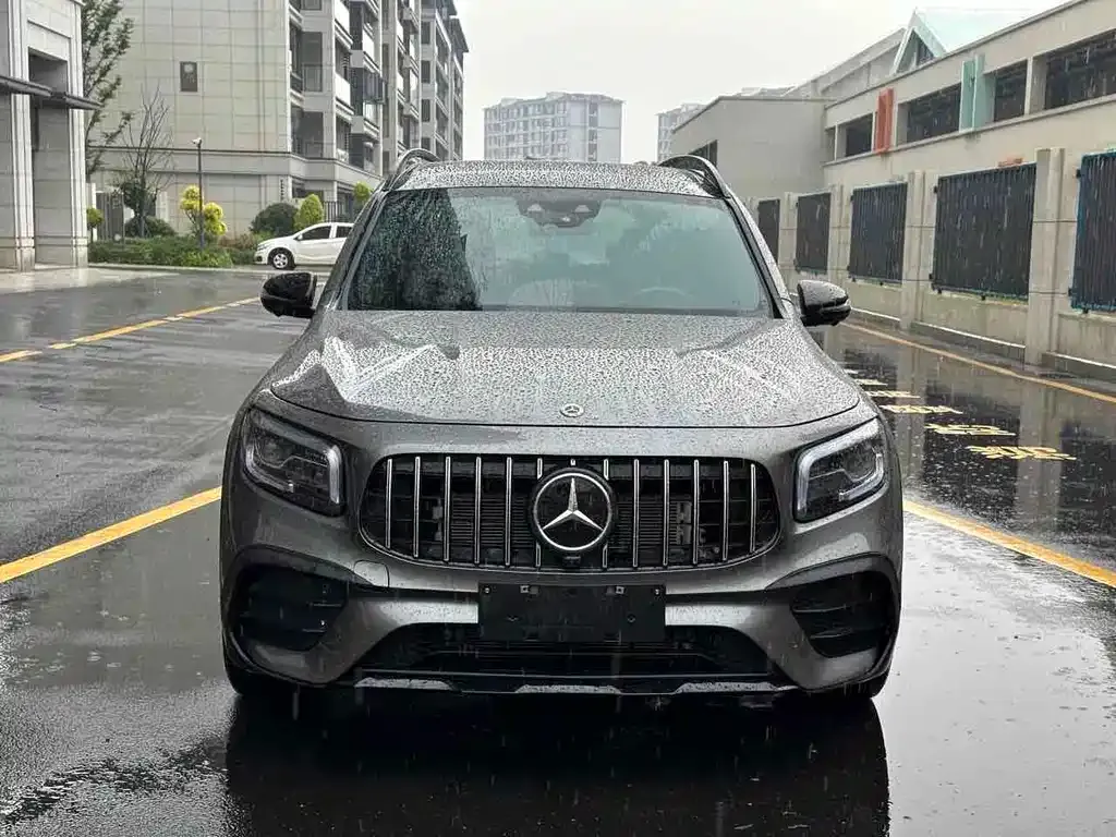 Mercedes-Benz GLB AMG — фото 2
