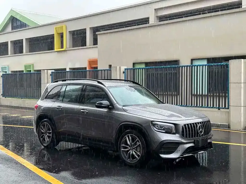 Mercedes-Benz GLB AMG — фото 3