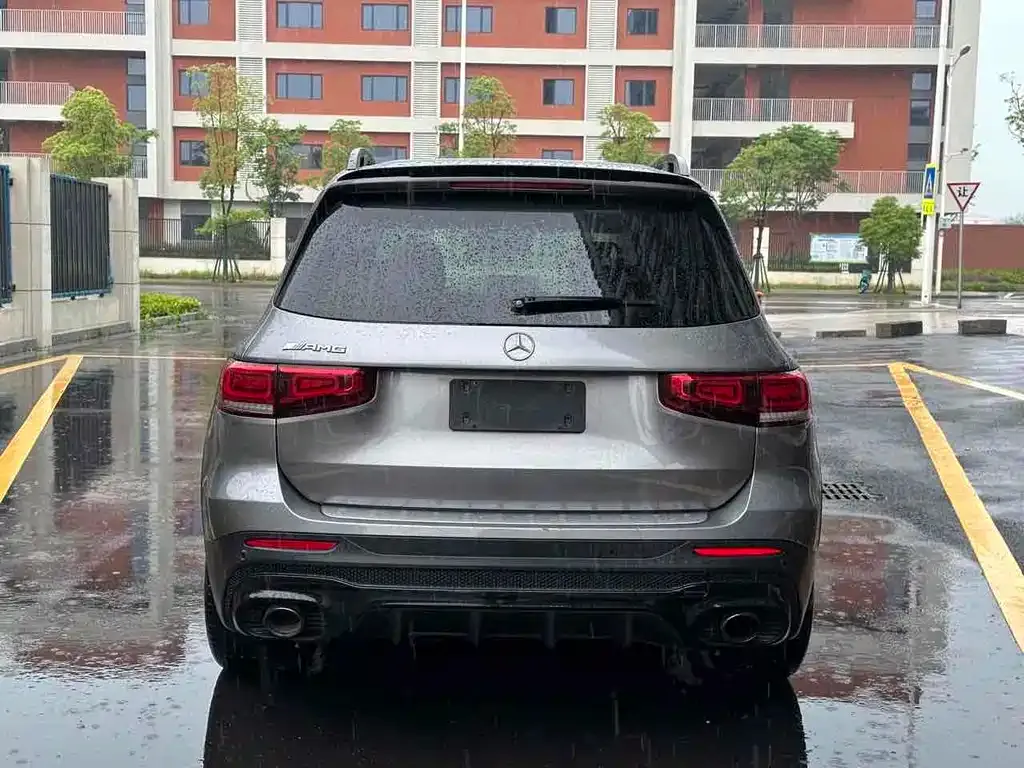 Mercedes-Benz GLB AMG — фото 5