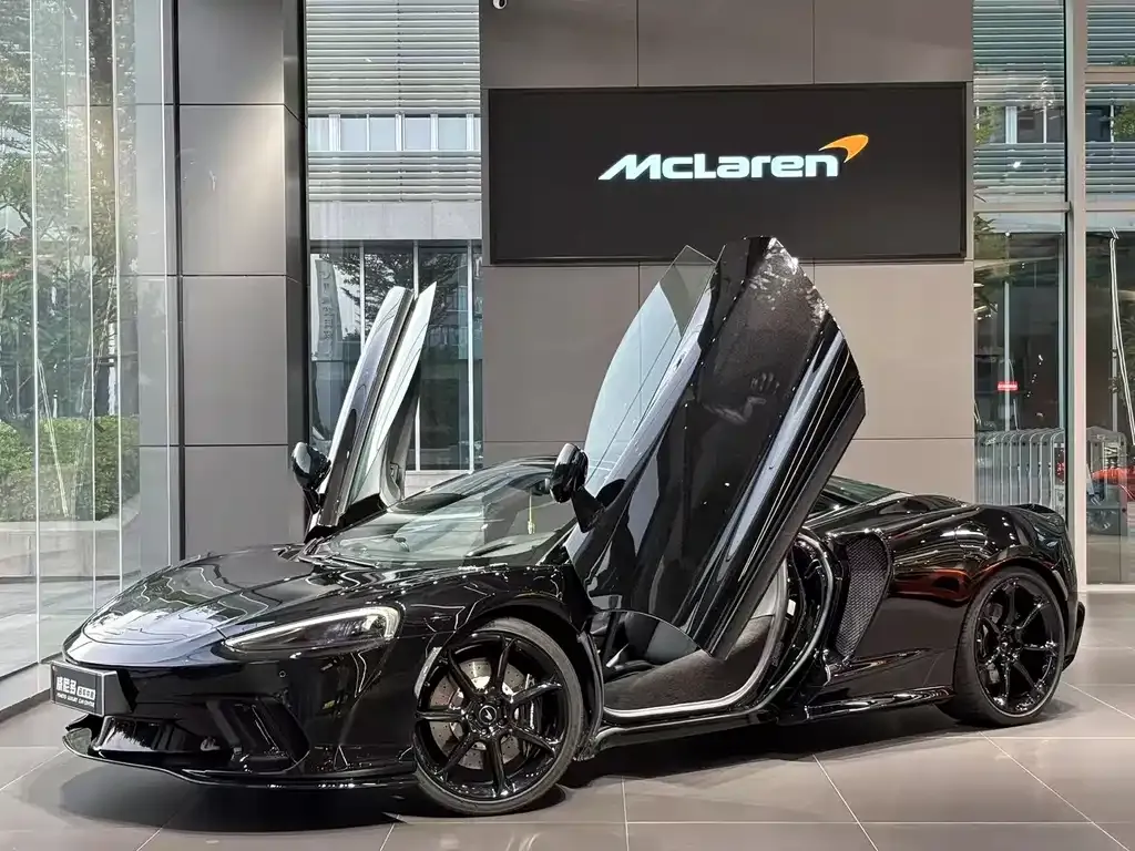 McLaren GT — фото 1