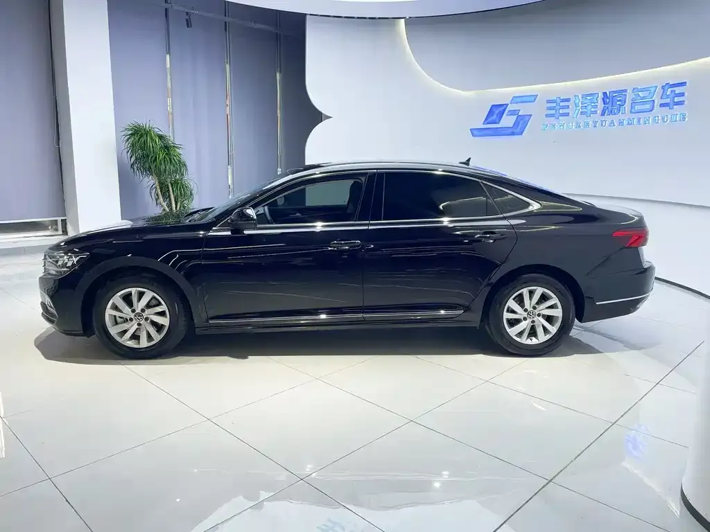 Volkswagen Passat — фото 3