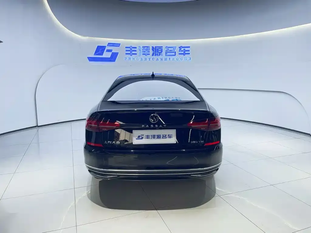 Volkswagen Passat — фото 5