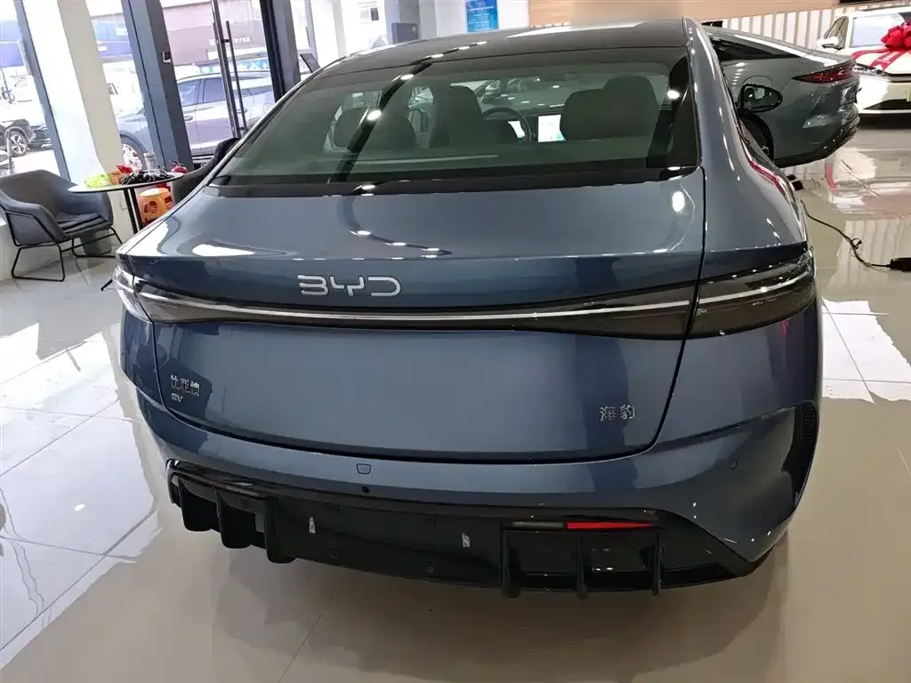 BYD Seal — фото 6