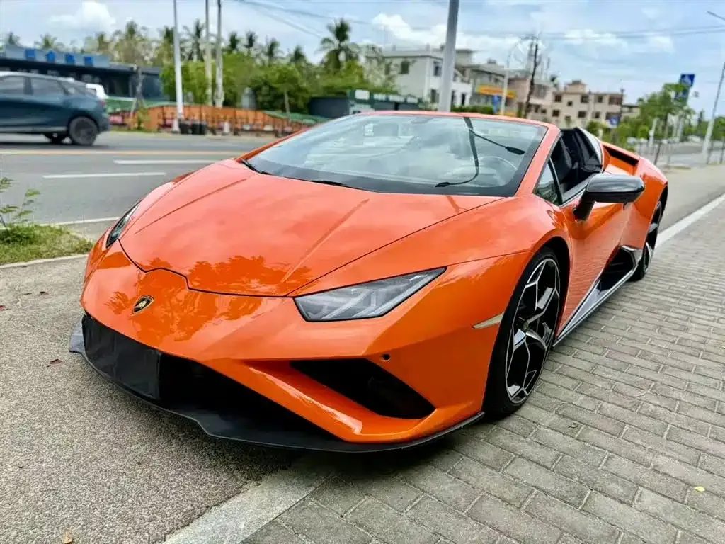 Lamborghini Huracan — фото 1