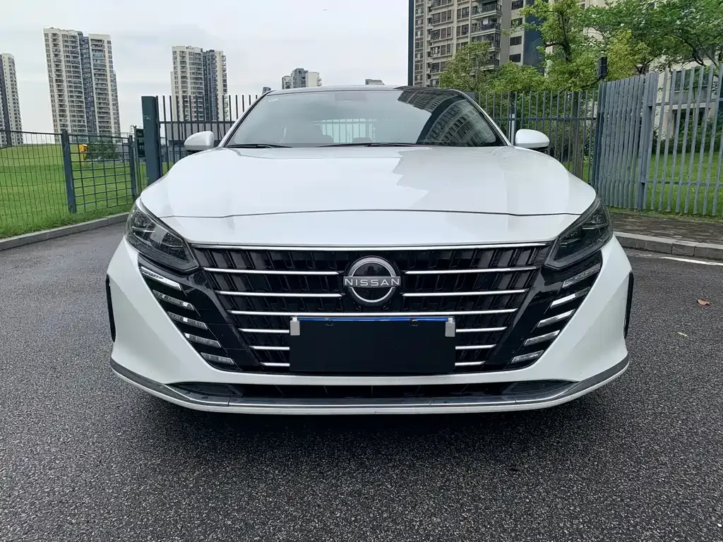 Nissan Teana — фото 2