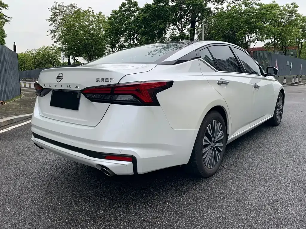 Nissan Teana — фото 4