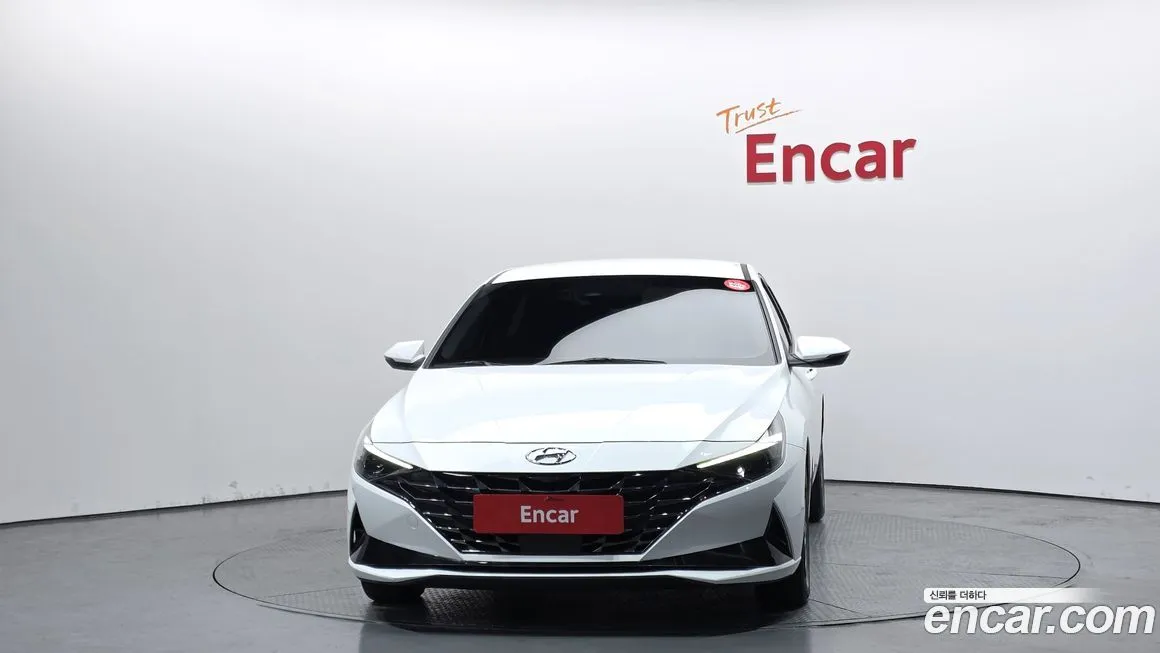 Hyundai AVANTE — фото 3
