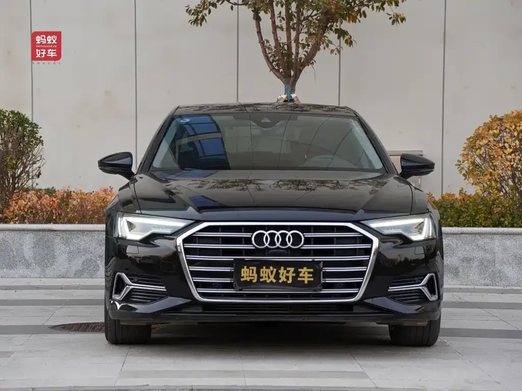 Audi A6L — фото 2