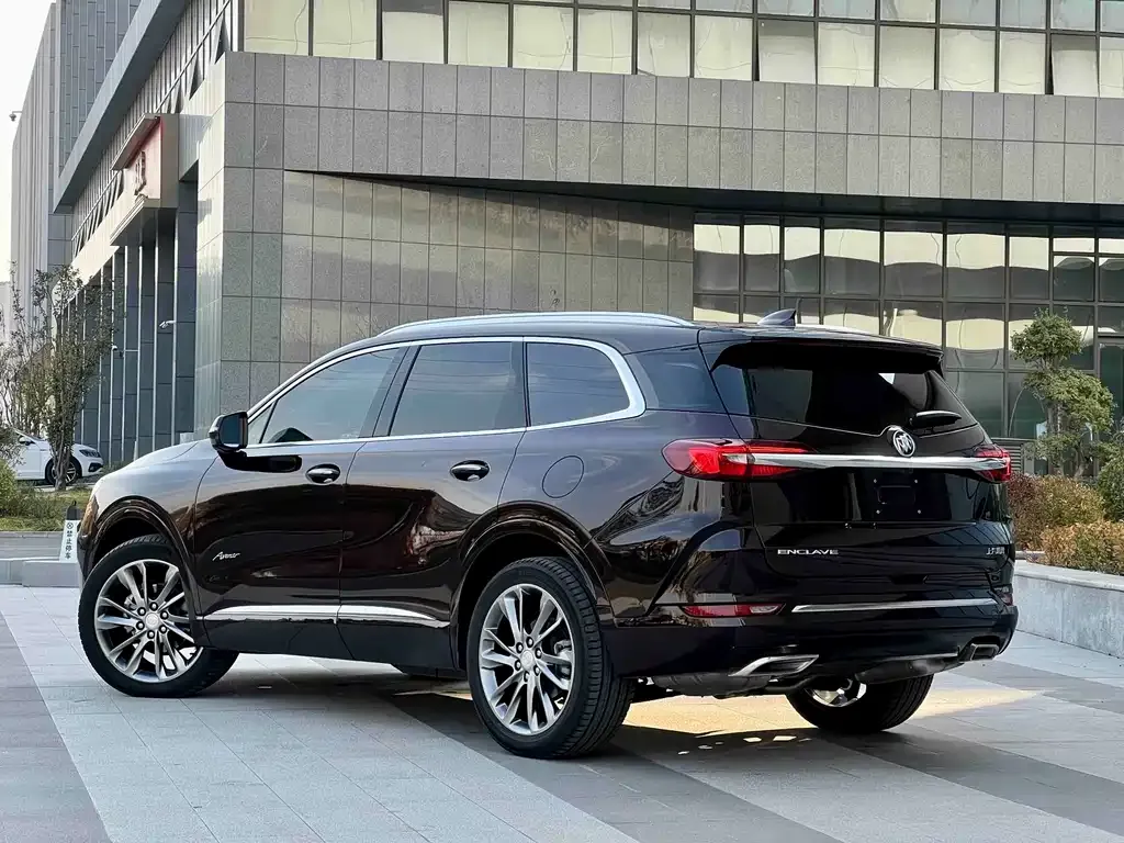 Buick Enclave — фото 4
