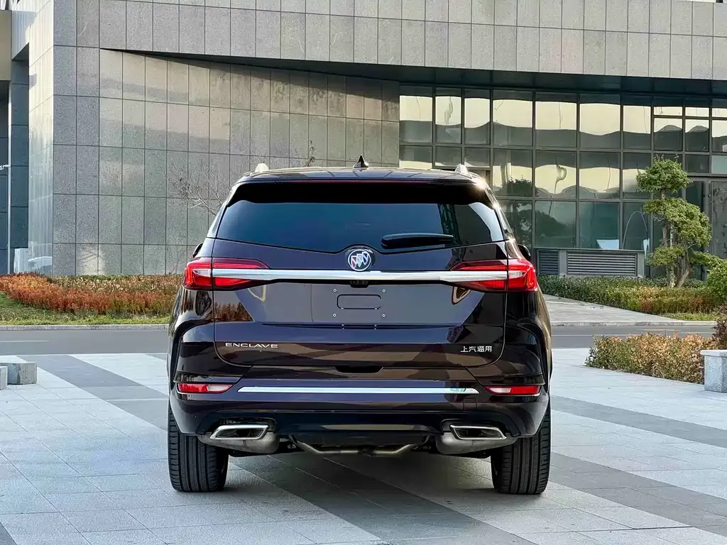 Buick Enclave — фото 5
