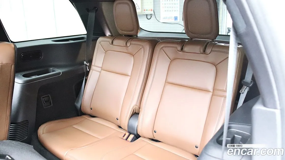Lincoln Aviator — фото 10