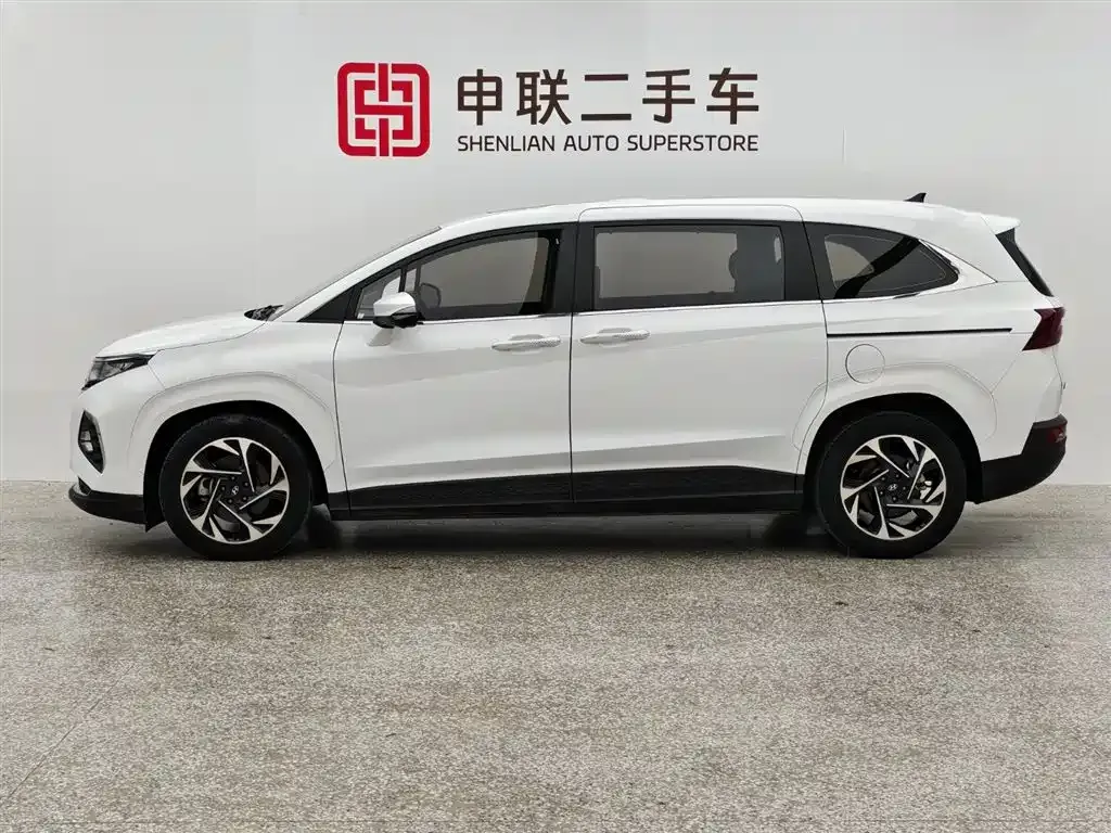 Hyundai Custo — фото 3