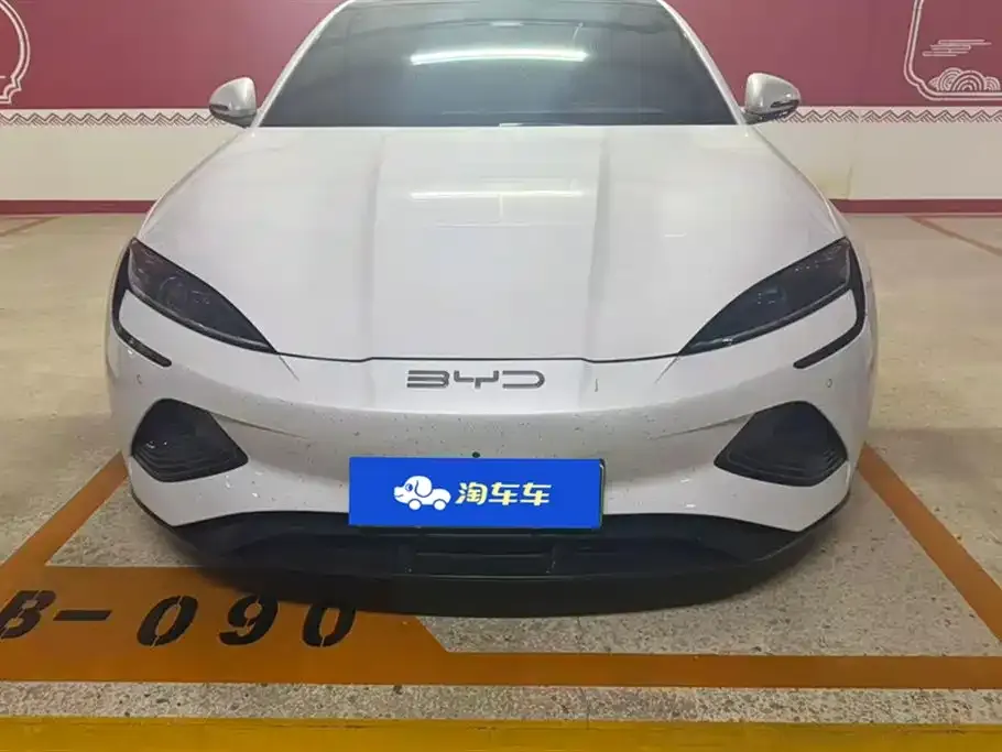 BYD Seal — фото 2