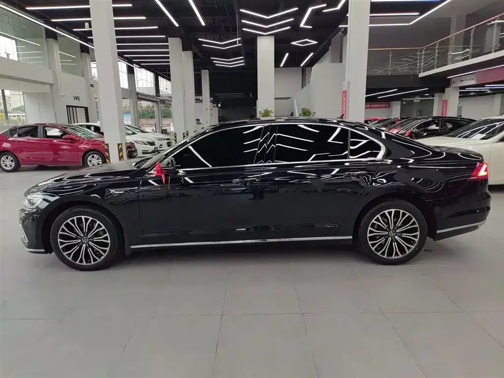 Volkswagen Phideon — фото 5