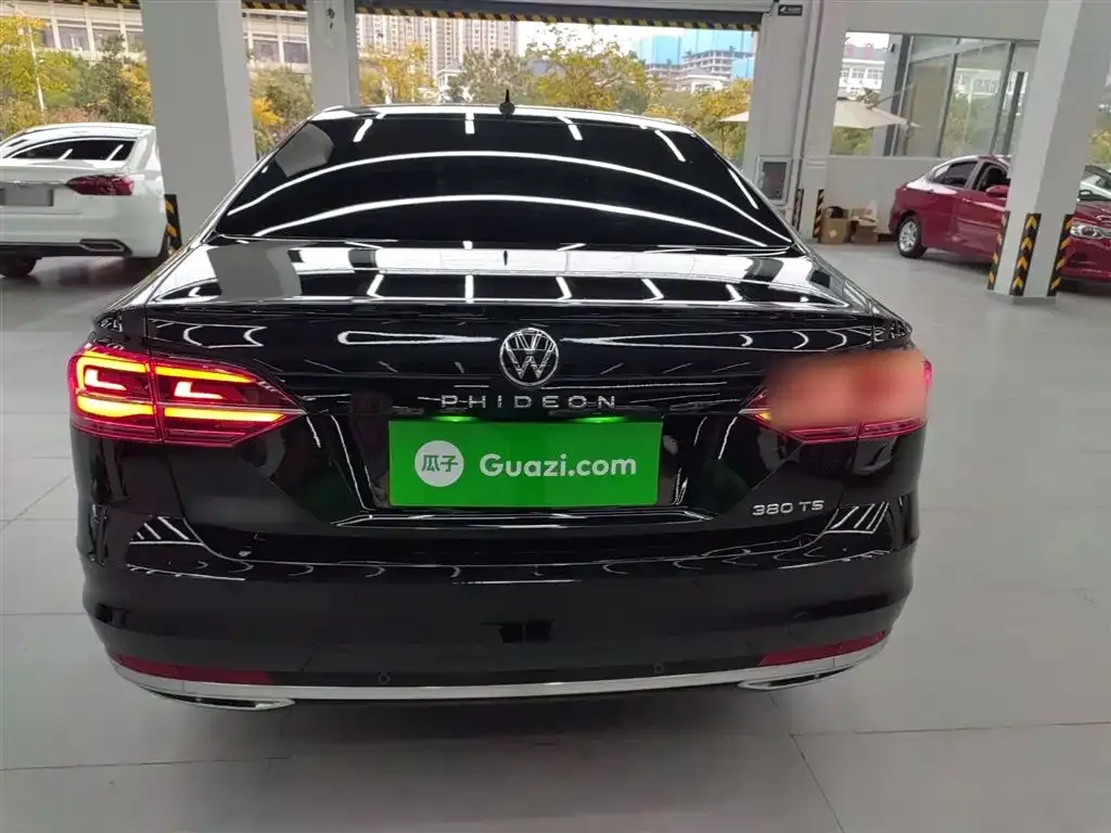 Volkswagen Phideon — фото 6