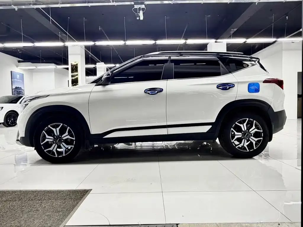 Kia KX3 — фото 3