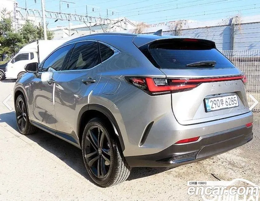 Lexus NX — фото 3