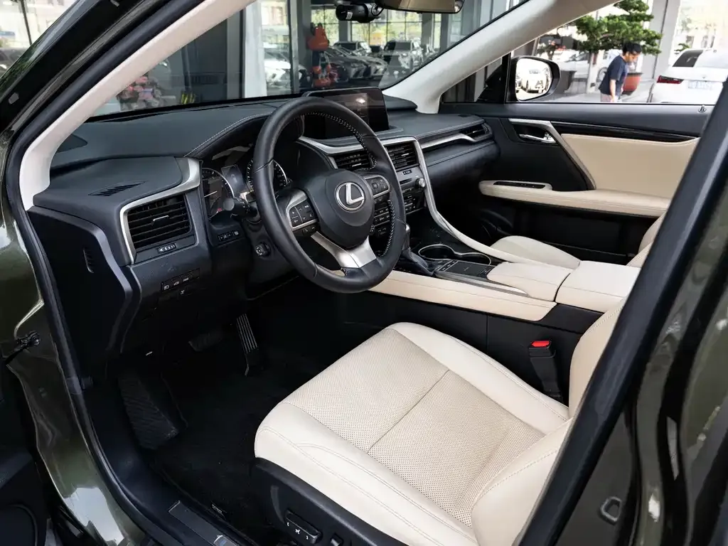 Lexus RX — фото 9