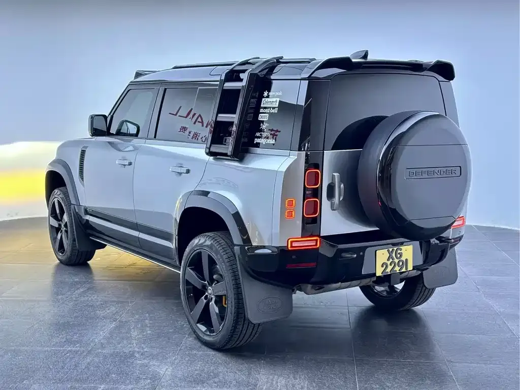 Land Rover Defender — фото 6
