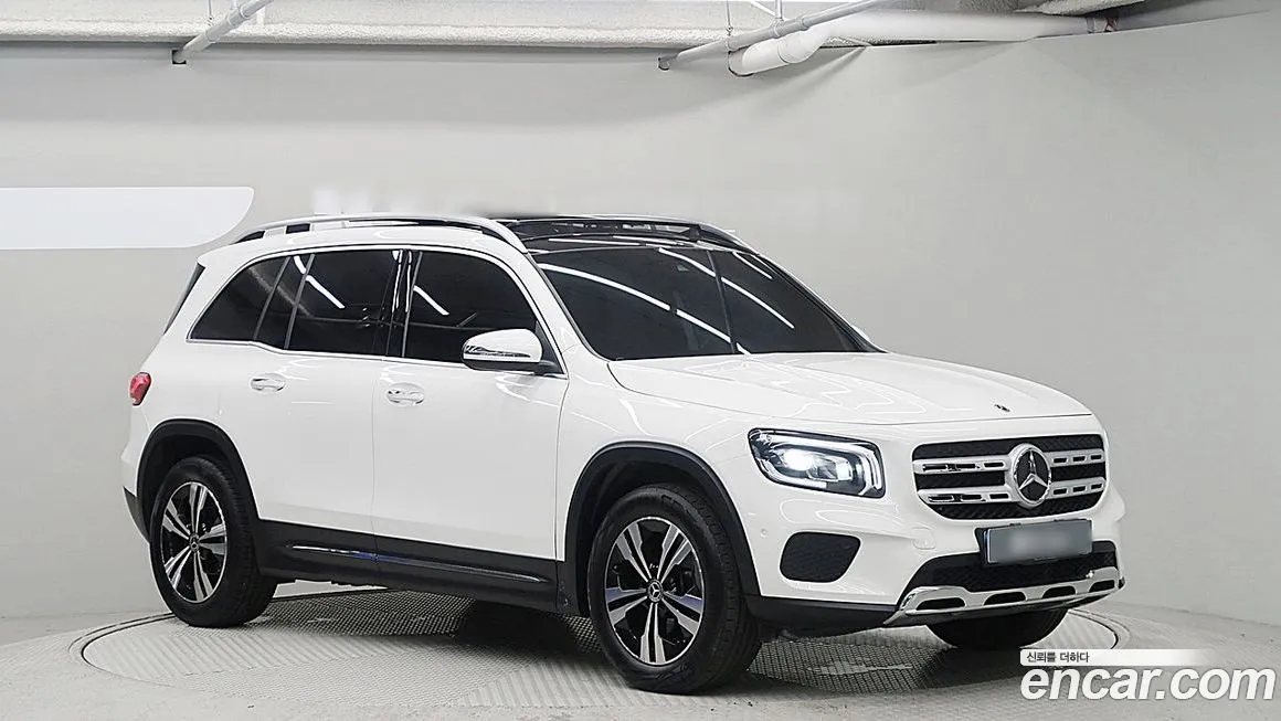 Mercedes-Benz GLB-Class — фото 3