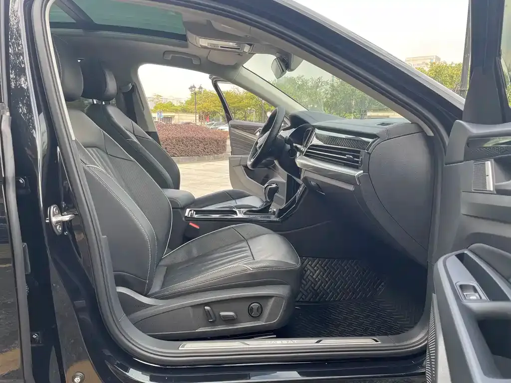 Volkswagen Passat — фото 10