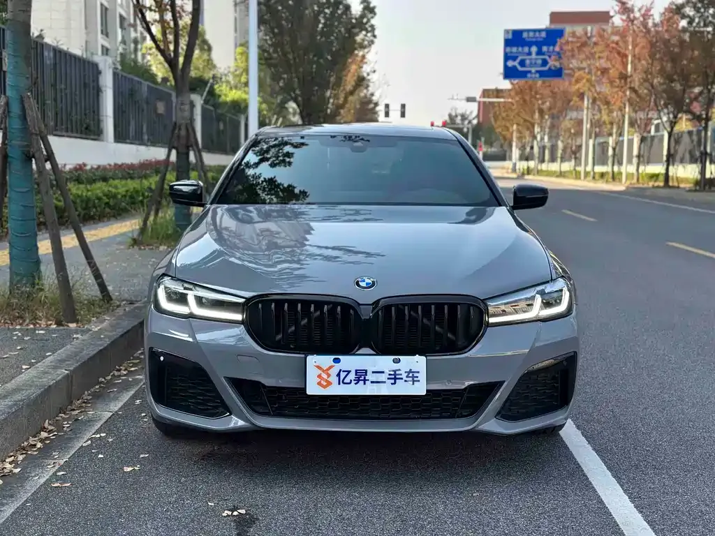 BMW 5 Series (Import) — фото 2