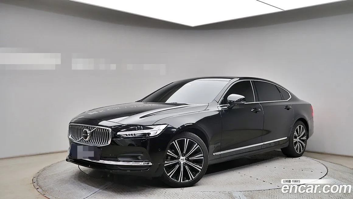 Volvo S90 — фото 1