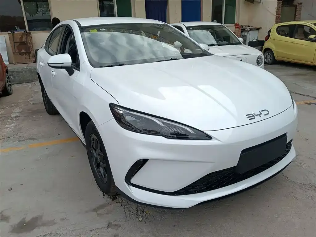 BYD Seal 05 DM-i — фото 4