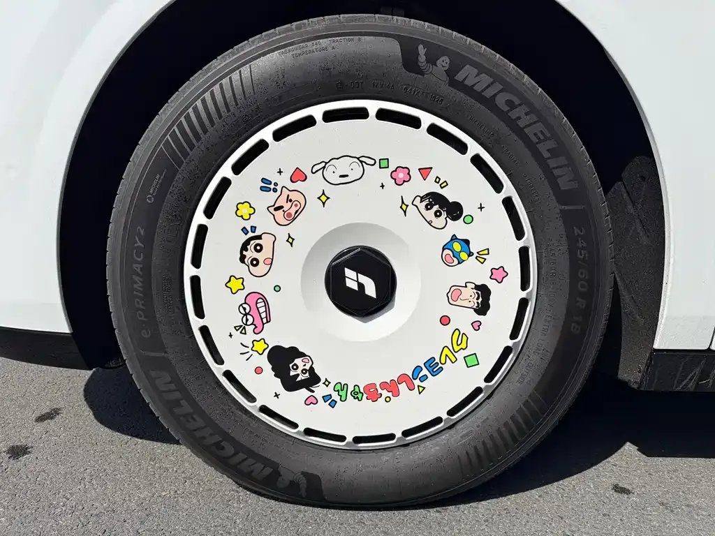 Li Auto MEGA — фото 4