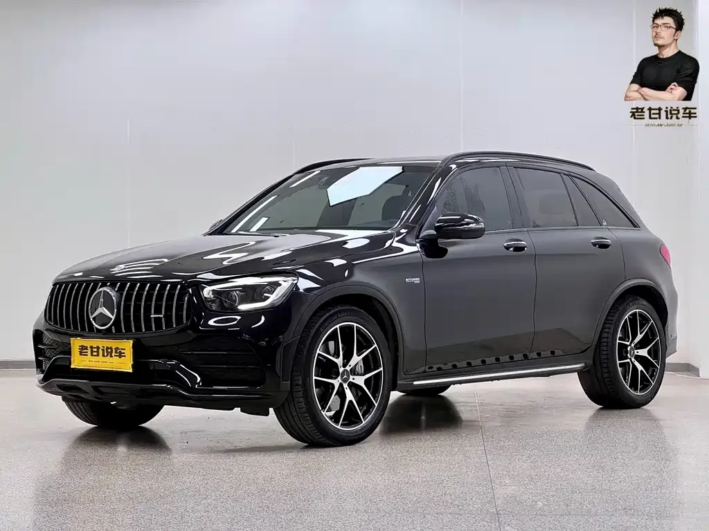 Mercedes-Benz GLC AMG — фото 1