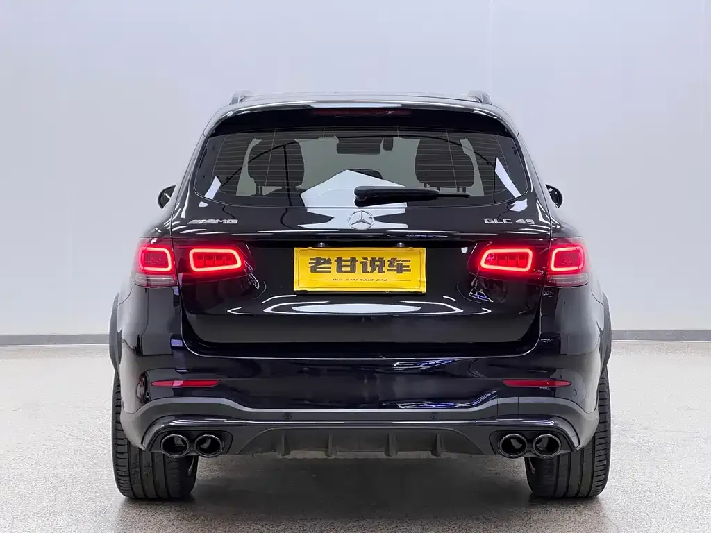 Mercedes-Benz GLC AMG — фото 6