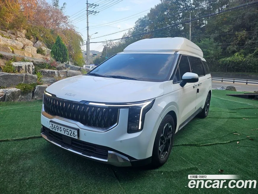 Kia Carnival — фото 1