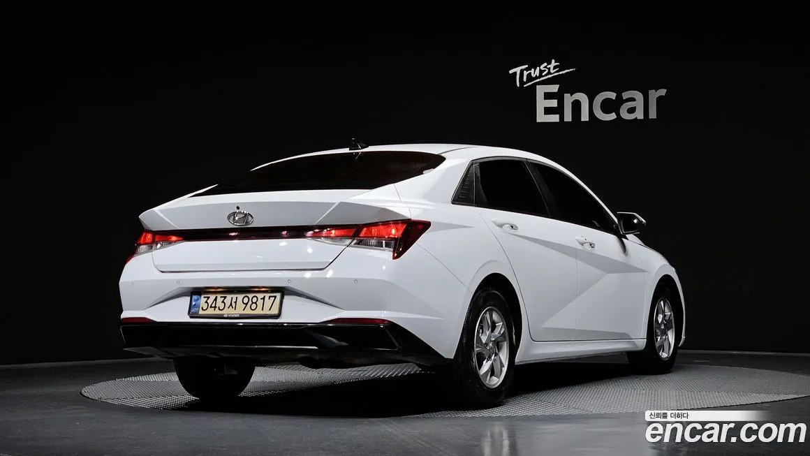 Hyundai AVANTE — фото 2