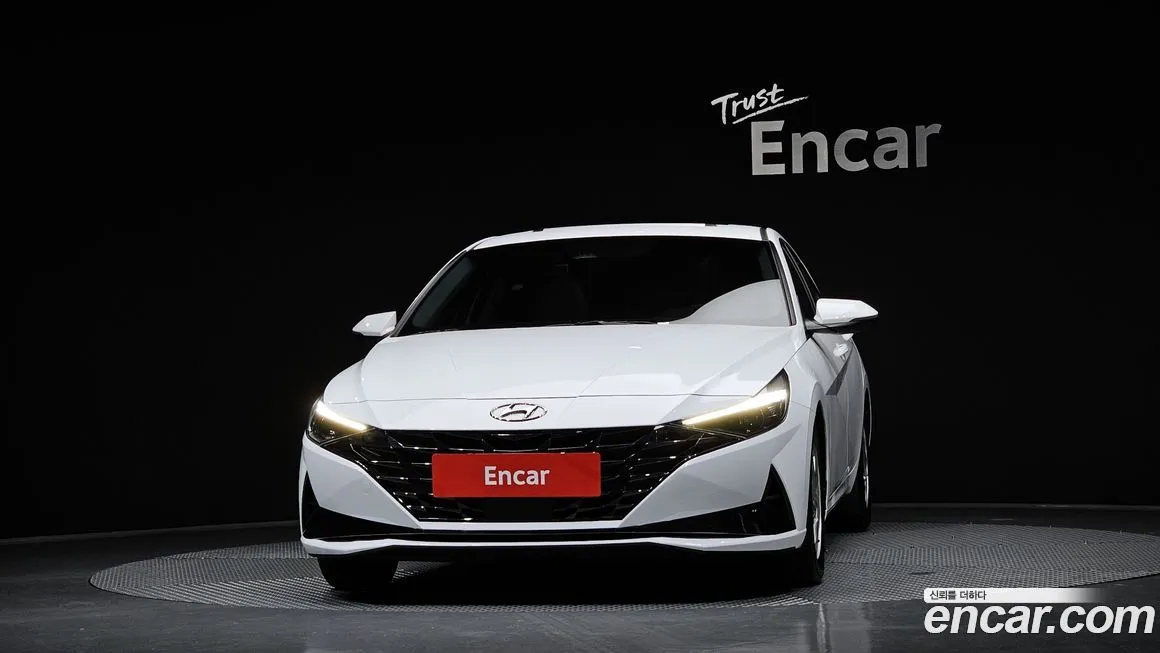 Hyundai AVANTE — фото 3