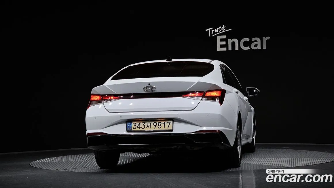 Hyundai AVANTE — фото 4