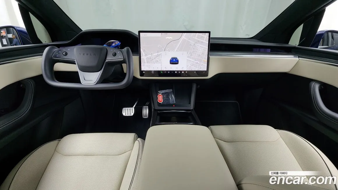 Tesla Model X — фото 7