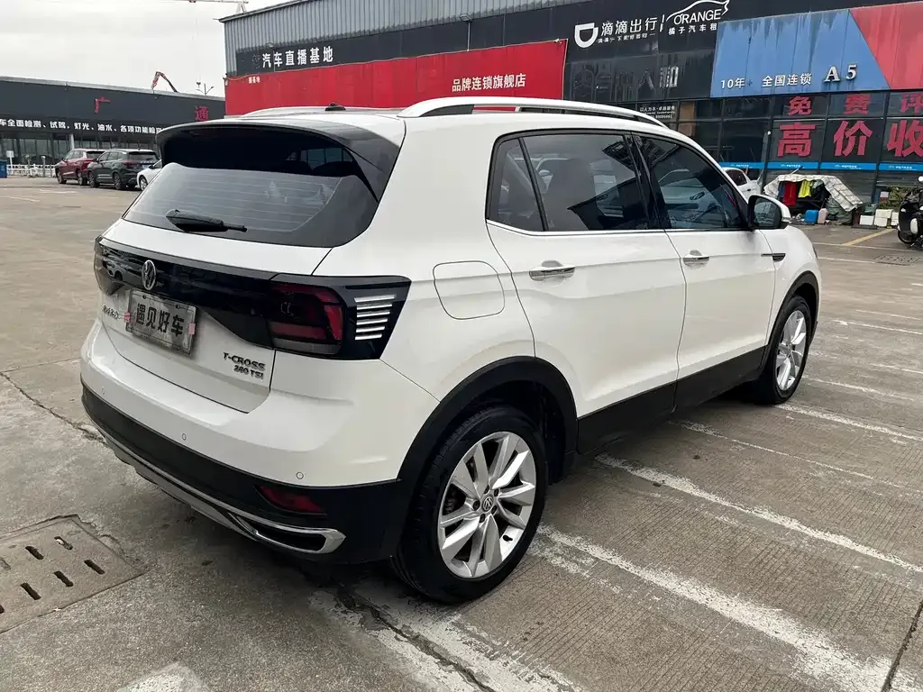 Volkswagen T-Cross — фото 5