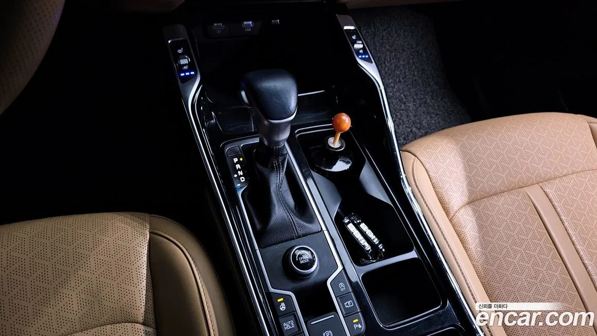 Kia Sorento — фото 9