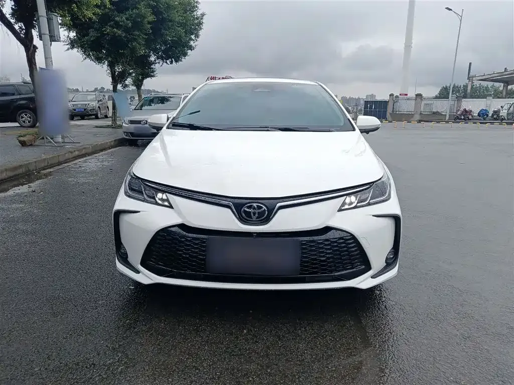 Toyota Corolla — фото 3