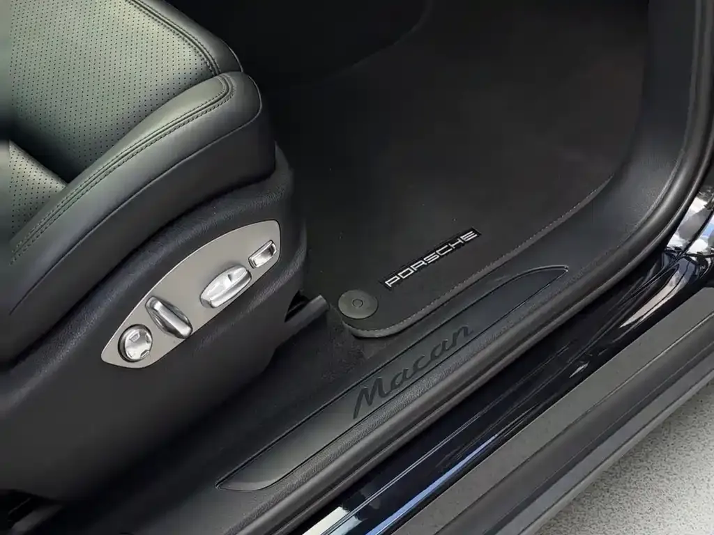 Porsche Macan — фото 10