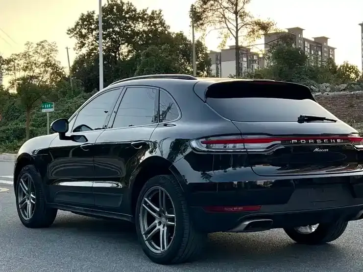 Porsche Macan — фото 6