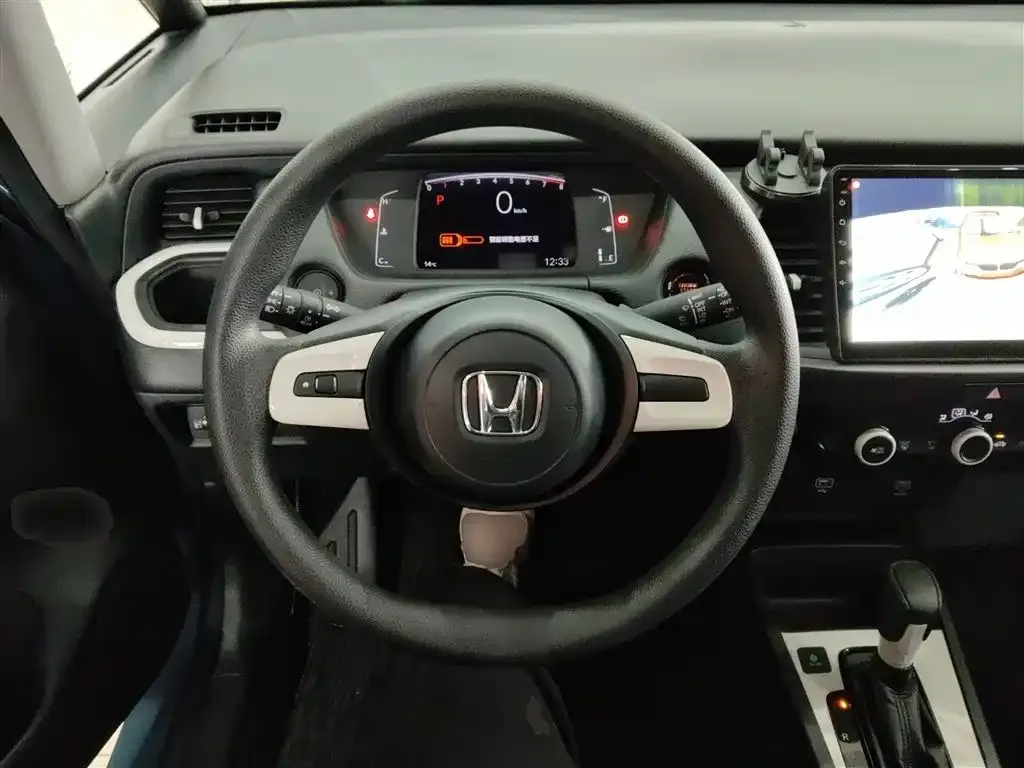 Honda Fit — фото 10