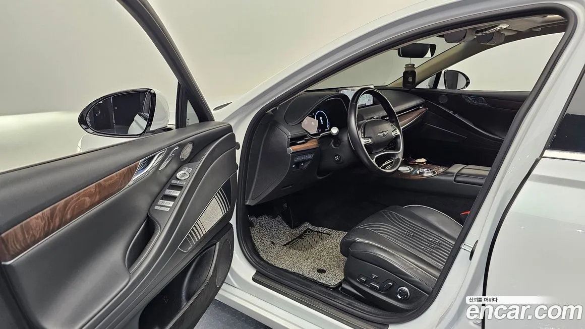 Genesis G80 — фото 10